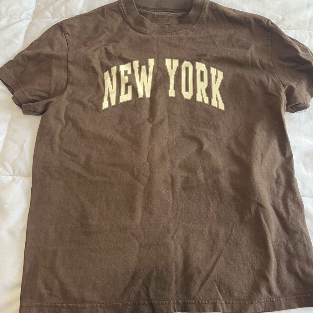 brandy melville ‘new york’ tee